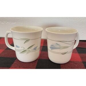 Set of 2 Vintage Corning Corelle "Blue Wreath Morning Glory" Floral Coffee Mugs